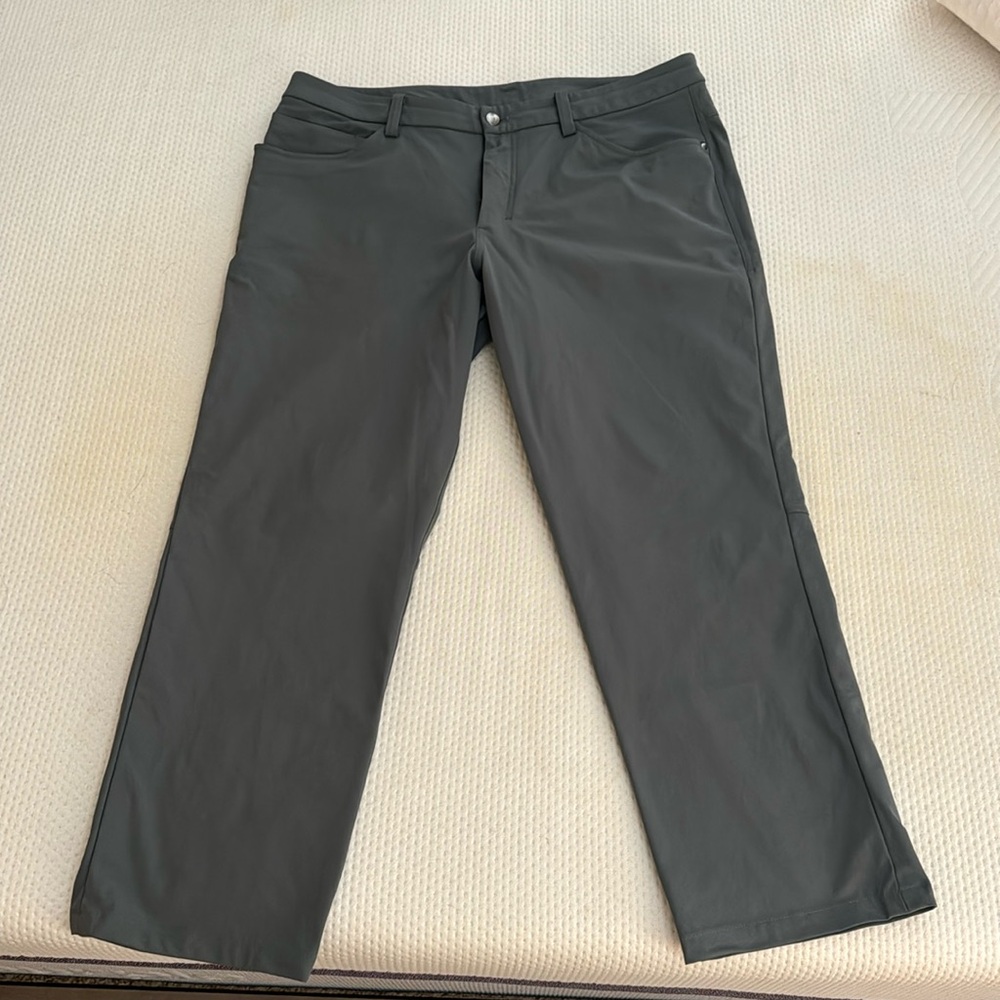 Lululemon Men’s ABC pants